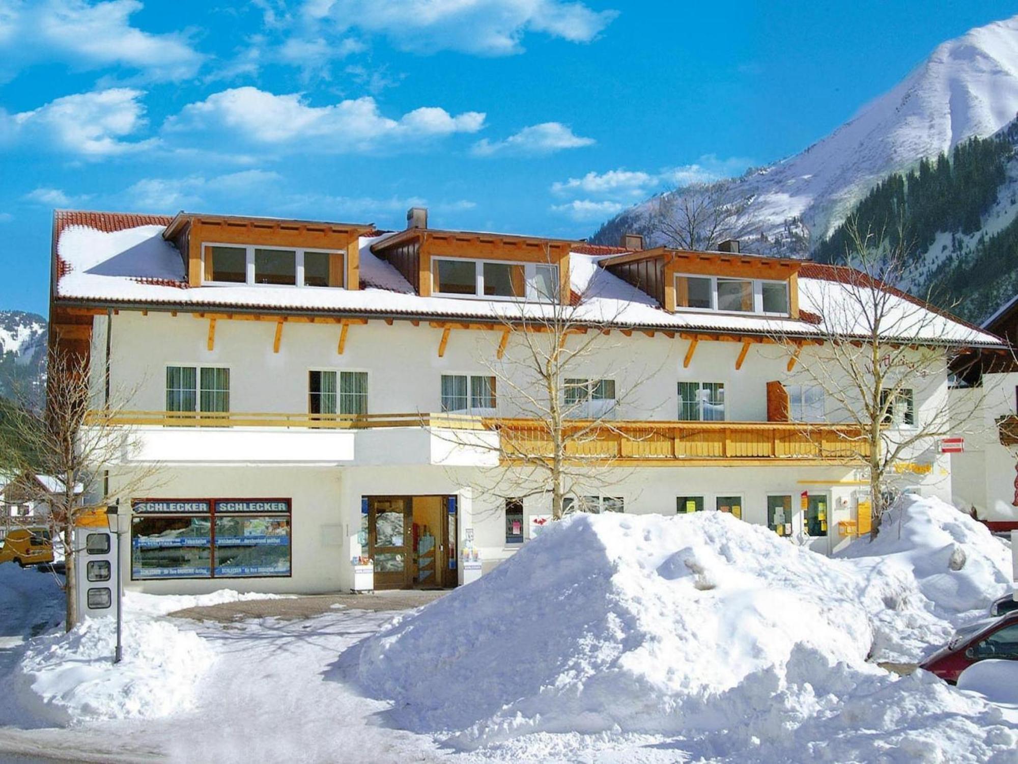 Apartment In Bichlbach With Parking Space Екстериор снимка